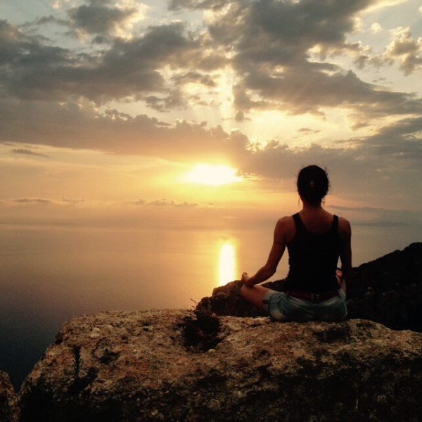 foto n. 15 meditazione tramonto